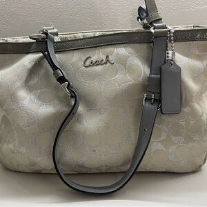 Medium coach handbag